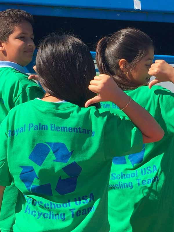 student recycling team